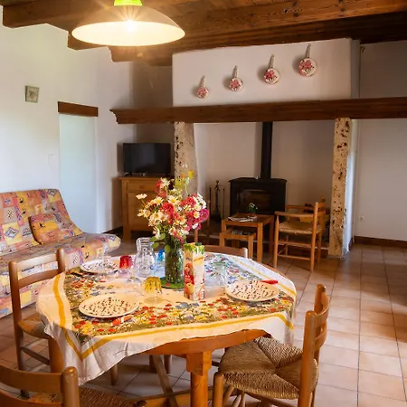 Nyaraló Les Charmes 2/4 Personnes Du Presbytere *