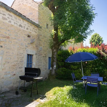Les Charmes 2/4 Personnes Du Presbytere Nyaraló Saint-Georges-de-Levejac